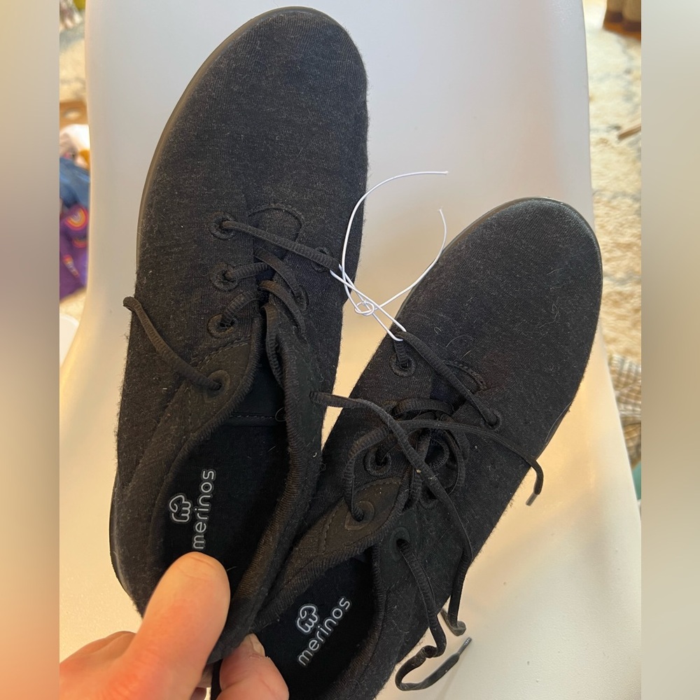 Merinos Lightweight comfort lace up tennis shoe made from New Zealand wool sz 10